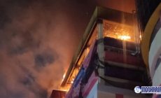 Permalink to Kebakaran Glodok Plaza Belum Bisa Dipadamkan Setelah 12 Jam Berlangsung