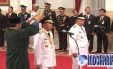 Permalink to Jokowi Lantik Gubernur Riau Secara Resmi Di Istana Merdeka
