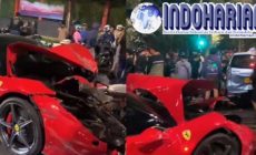 Permalink to Heboh Sebuah Mobil Ferrari Menyeruduk 5 Kendaraan