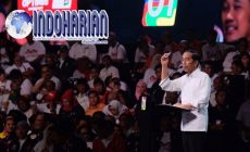 Permalink to BEJAD! Jokowi Permasalahkan Soal Bapaknya Di Konvensi Rakyat