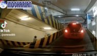 Permalink to Pengendara Mobil Gagal Nanjak Di Parkiran Mall